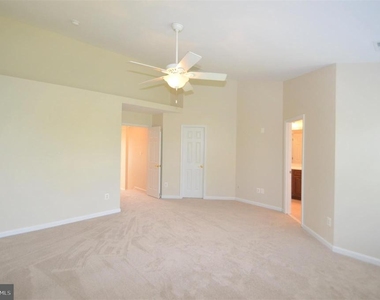 25140 Boomerang Terrace - Photo Thumbnail 29