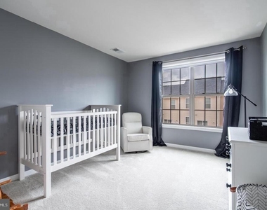 22567 Naugatuck Square - Photo Thumbnail 2