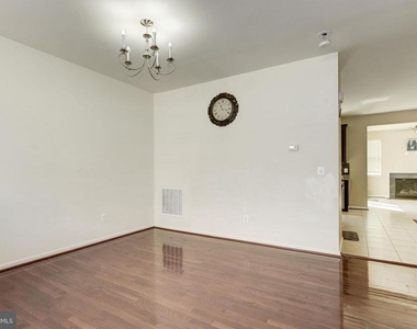 42645 Winter Wind Terrace - Photo Thumbnail 5