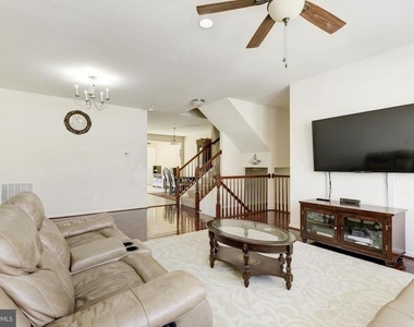 42645 Winter Wind Terrace - Photo Thumbnail 4