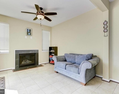 42645 Winter Wind Terrace - Photo Thumbnail 11