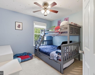 20746 Shoreline Terrace - Photo Thumbnail 16