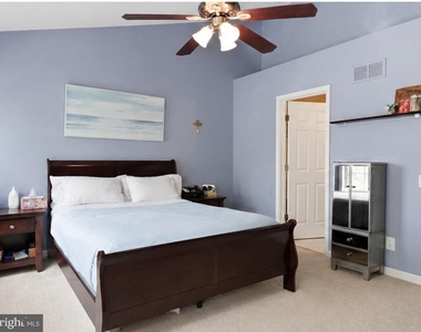 20746 Shoreline Terrace - Photo Thumbnail 19
