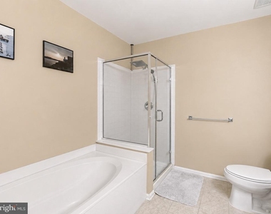 20746 Shoreline Terrace - Photo Thumbnail 24
