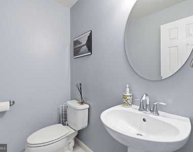 20746 Shoreline Terrace - Photo Thumbnail 15