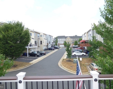 1604 Kinnaird Terrace Ne - Photo Thumbnail 15