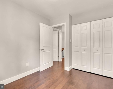 12138 Captiva Court - Photo Thumbnail 24