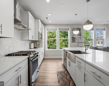 3925 Fair Ridge Drive - Photo Thumbnail 27