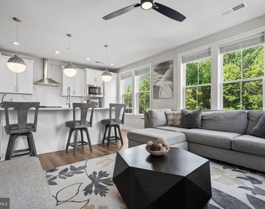 3925 Fair Ridge Drive - Photo Thumbnail 32