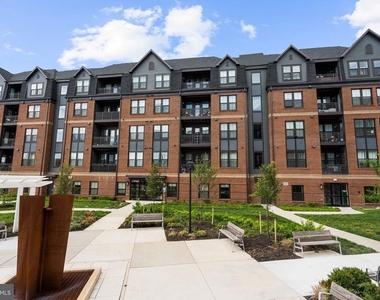 3925 Fair Ridge Drive - Photo Thumbnail 1