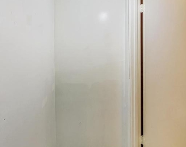 11924 Redtree Way - Photo Thumbnail 24