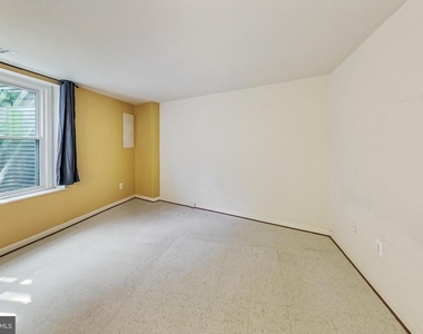 11924 Redtree Way - Photo Thumbnail 19