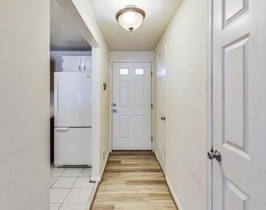 11924 Redtree Way - Photo Thumbnail 3