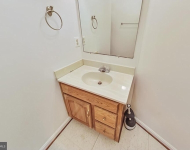 11924 Redtree Way - Photo Thumbnail 22