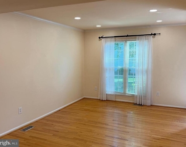 13480 Foxlease Court - Photo Thumbnail 7