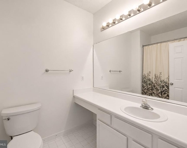 1708 Lake Shore Crest Drive - Photo Thumbnail 18