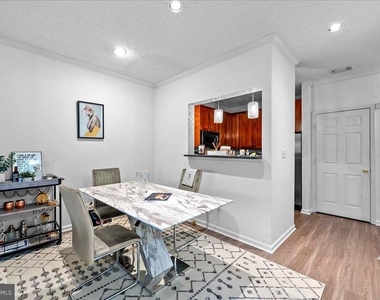 1708 Lake Shore Crest Drive - Photo Thumbnail 5
