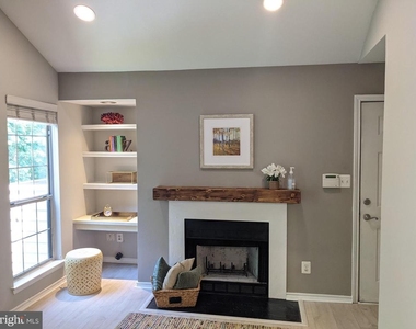 12159 Penderview Terrace - Photo Thumbnail 2
