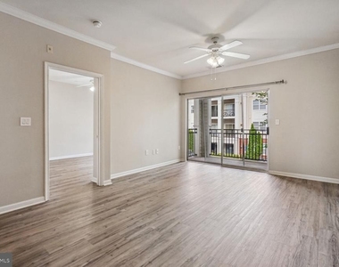 12949 Centre Park Circle - Photo Thumbnail 5