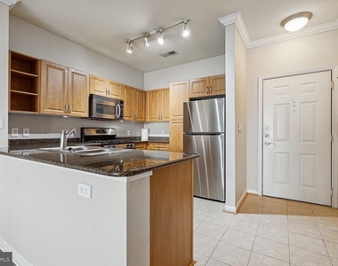 12949 Centre Park Circle - Photo Thumbnail 2