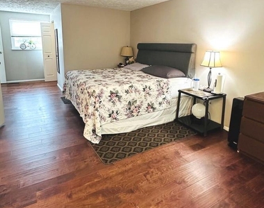 8201 Terra Grande Avenue - Photo Thumbnail 19