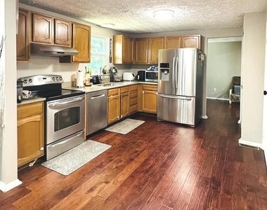 8201 Terra Grande Avenue - Photo Thumbnail 7