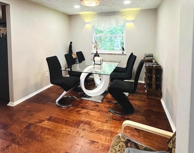 8201 Terra Grande Avenue - Photo Thumbnail 5