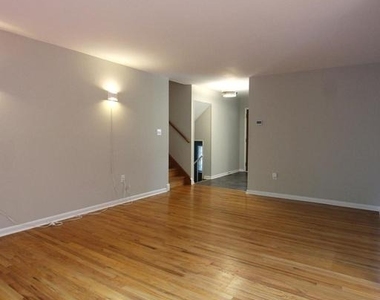 6211 Duntley Court - Photo Thumbnail 3