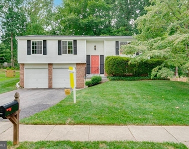 5906 Oak Leather Drive - Photo Thumbnail 1