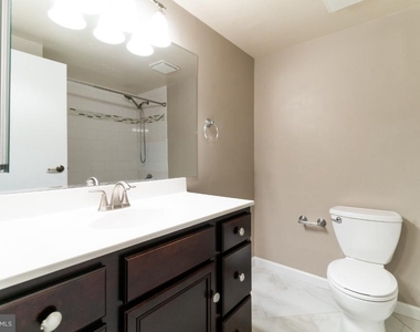 5906 Oak Leather Drive - Photo Thumbnail 22