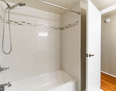 5906 Oak Leather Drive - Photo Thumbnail 23