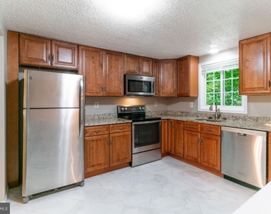 5906 Oak Leather Drive - Photo Thumbnail 8