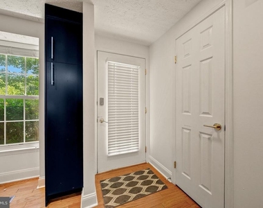1931 Belmont Ridge Court - Photo Thumbnail 2