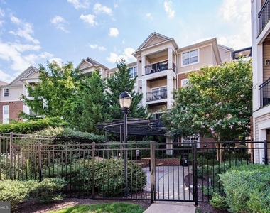 12909 Centre Park Circle - Photo Thumbnail 25