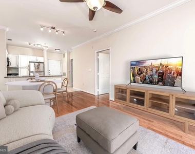 12909 Centre Park Circle - Photo Thumbnail 11