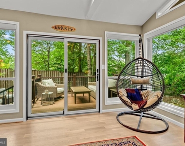 6706 Pine Creek Court - Photo Thumbnail 15