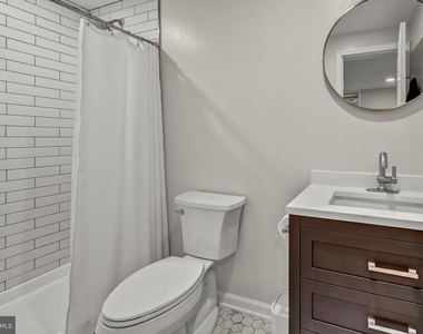 6706 Pine Creek Court - Photo Thumbnail 29