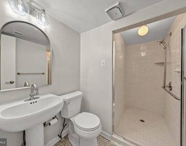 6706 Pine Creek Court - Photo Thumbnail 18