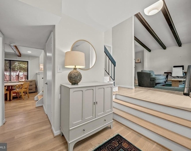 6706 Pine Creek Court - Photo Thumbnail 1