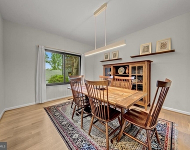 6706 Pine Creek Court - Photo Thumbnail 6