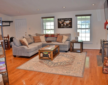 8097 Winding Way Court - Photo Thumbnail 10