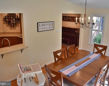 8097 Winding Way Court - Photo Thumbnail 12