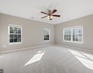 300 Kintyre Lane - Photo Thumbnail 18