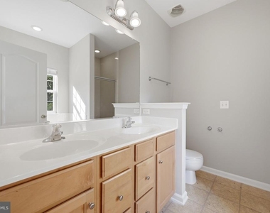 300 Kintyre Lane - Photo Thumbnail 20