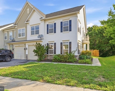 300 Kintyre Lane - Photo Thumbnail 1