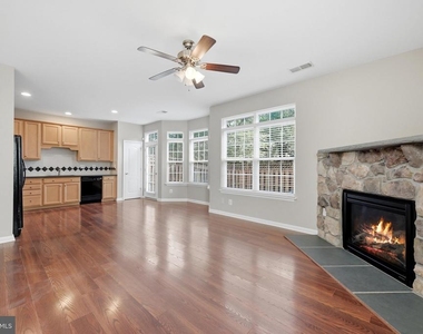300 Kintyre Lane - Photo Thumbnail 6