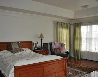 10084 Daniels Run Way - Photo Thumbnail 15