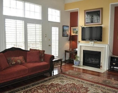 10084 Daniels Run Way - Photo Thumbnail 9
