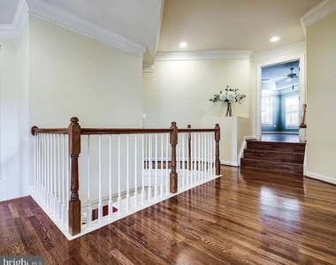 10084 Daniels Run Way - Photo Thumbnail 13