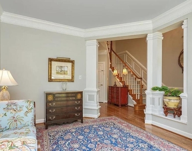 10084 Daniels Run Way - Photo Thumbnail 4